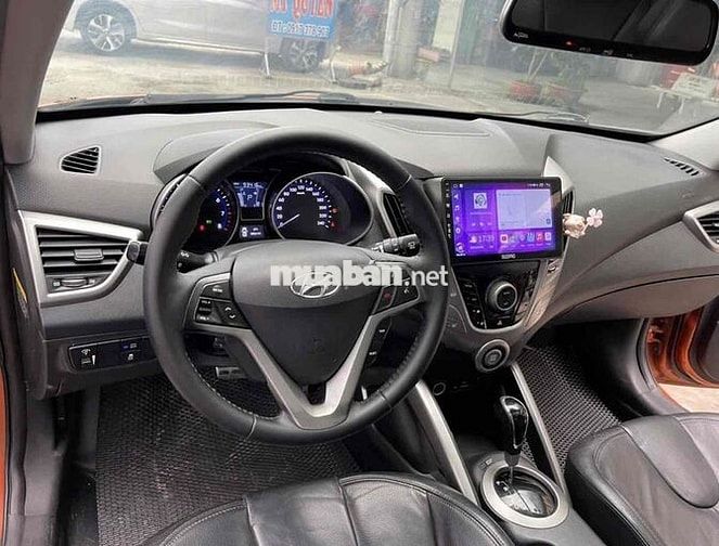Hyundai Veloster 2011 1.6 GDI AT - 68000 km