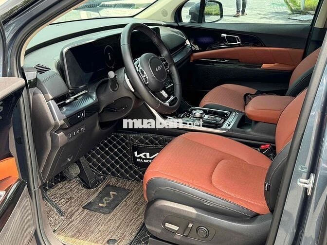 Kia Carnival 2023 Signature 2.2D - 48000 km