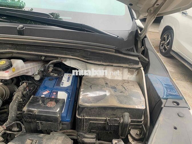 Kia Carnival 2023 Premium 2.2D 8S - 48000 km