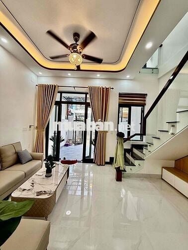 Bán Nhà 2 Tầng Full Nội Thất oto đậu trong sân phan chu trinh giá rẻ