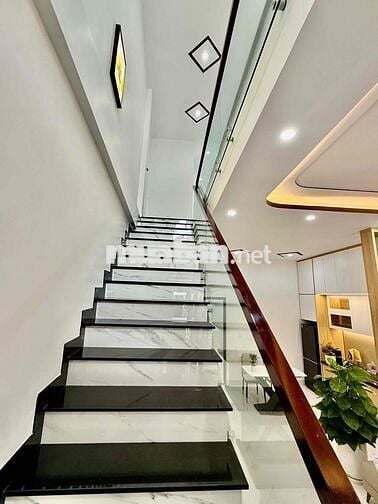 Bán Nhà 2 Tầng Full Nội Thất oto đậu trong sân phan chu trinh giá rẻ