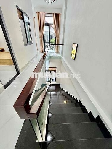 Bán Nhà 2 Tầng Full Nội Thất oto đậu trong sân phan chu trinh giá rẻ
