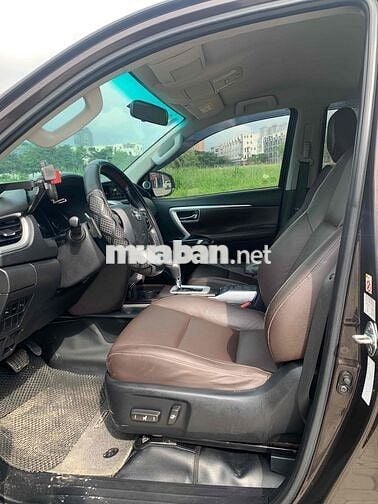 Toyota Fortuner 2018 2.7V 4x2 AT - 190000 km