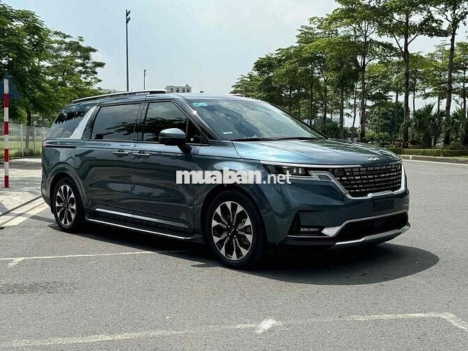 Kia Carnival 2023 Signature 2.2D - 48000 km