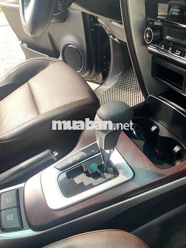 Toyota Fortuner 2018 2.7V 4x2 AT - 190000 km