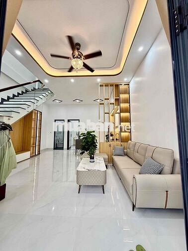 Bán Nhà 2 Tầng Full Nội Thất oto đậu trong sân phan chu trinh giá rẻ