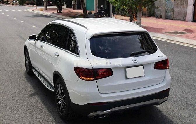 Mercedes Benz GLC200 4matic bản V1 model 2023