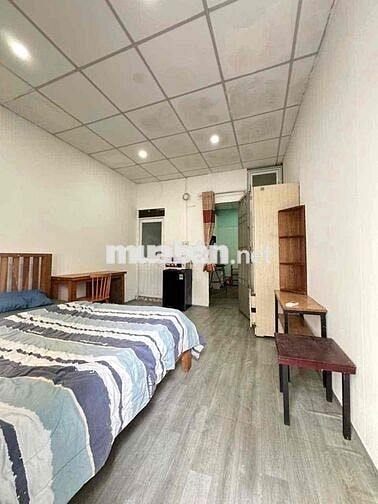 Căn hộ studio hiếm – full nội thất – 4tr có ban công, ngay trung tâm Q