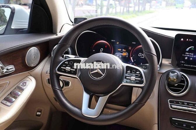 Mercedes Benz GLC200 4matic bản V1 model 2023