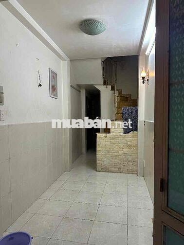 Bán nhà Trần Bình Trọng, 18m2, 4 Tầng, 34PN, Kế bên Phạm Văn Đồng, TL