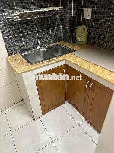 Bán nhà Trần Bình Trọng, 18m2, 4 Tầng, 34PN, Kế bên Phạm Văn Đồng, TL