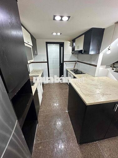 MTKD đường lớn gần Chợ Bình Tây Q6