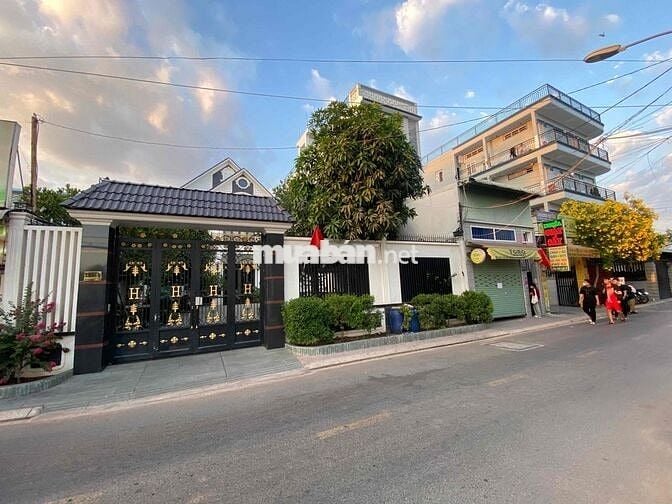 Chính chủ Mặt bằng sân cho thuê kinh doanh buốn bán