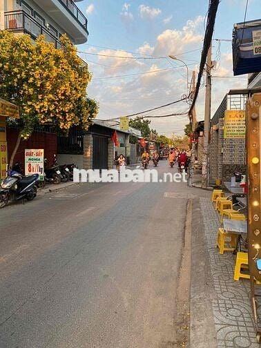 Chính chủ Mặt bằng sân cho thuê kinh doanh buốn bán
