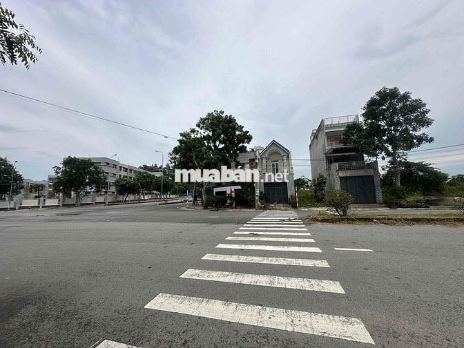 lô đất đẹp nhất KDC Châu Thời mặt tiền đường đôi 32m, Ở kinh doanh