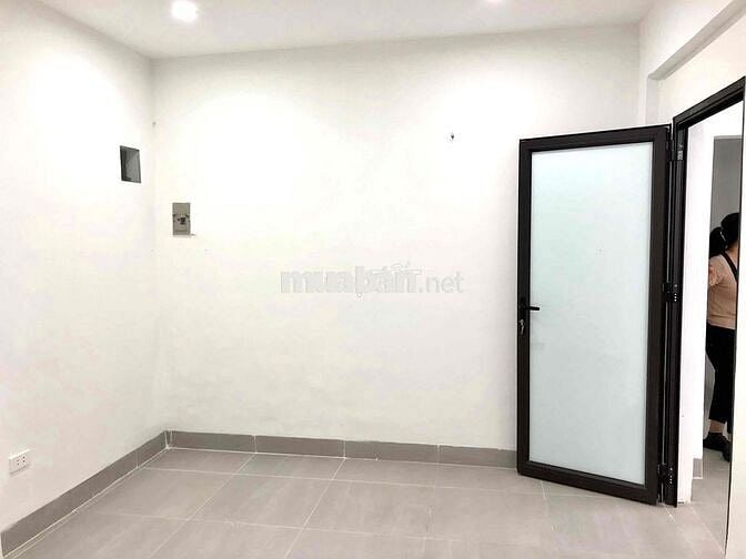 CHO THUÊ CĂN HỘ TẬP THỂ TẦNG 1 NGÕ 84 CHÙA LÁNG - NHÀ ĐẸP OTO ĐỖ
