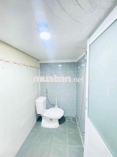 Cho thuê phòng trọ có gác đường DHT02 Q.12