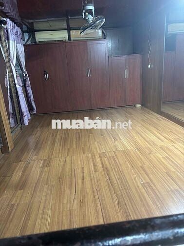 Phòng trọ 40 m2 giá rẻ, tiện nghi đầy đủ tại bến phú định p16,q8