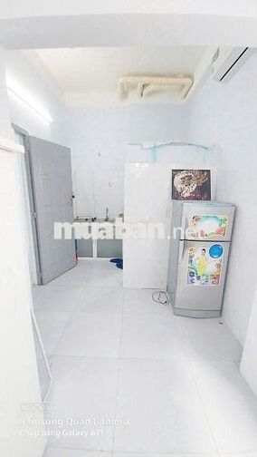 Phòng gác, cửa sổ trời, máy lạnh ngay Đại học Văn Hiến - Âu cơ
