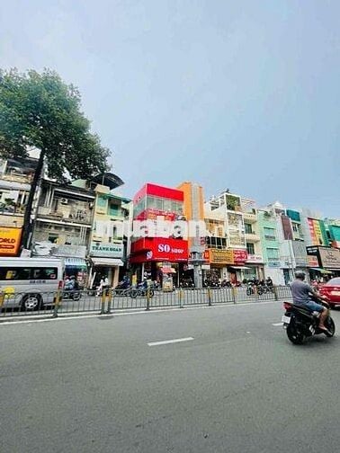 Giá tốt đầu tư nhà góc 2mt quận 10 ngang 5m Lê Hồng Phong gần 3/2