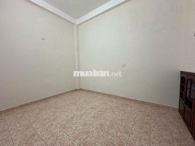 CHO THUÊ NHÀ 3 TẦNG MT ĐỨC LỢI , NGAY ĐƯỜNG 3 THÁNG 2, 4N