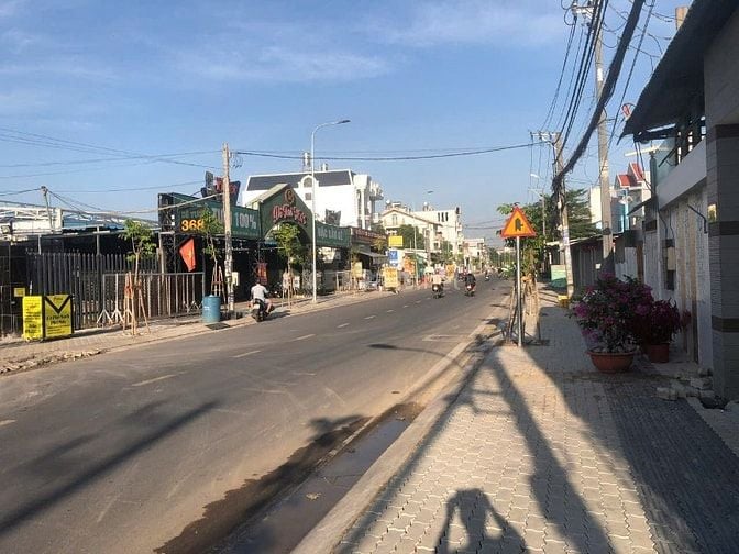 Bán gấp nhà và đất thổ cư (dt 203,3 m2) tặng kèm đất trồng cây 190m2