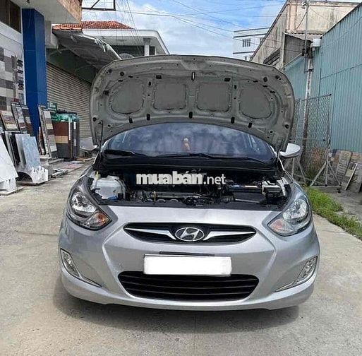 Hyundai Accent 2011 1.4 AT - 89000 km