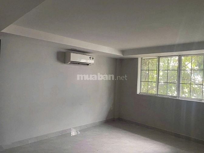Cho thuê nhà 2 mặt tiền Trần Hưng Đạo, P.1, Q.5 giá 55tr