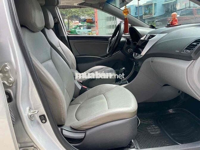 Hyundai Accent 2011 1.4 AT - 89000 km