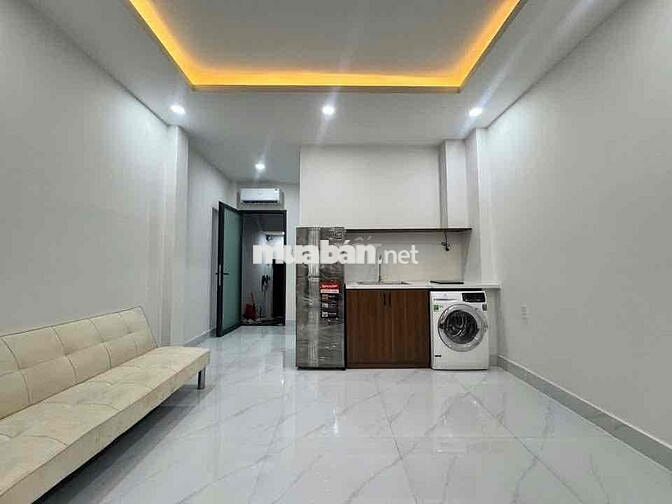 CHO THUÊ CHDV BAN CÔNG MỚI NGAY TRUNG TÂM QUẬN 10