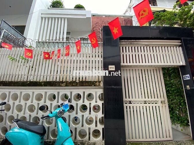 Cho thuê nhà nguyên căn 7x15m, đường Đinh Công Tráng, Q1