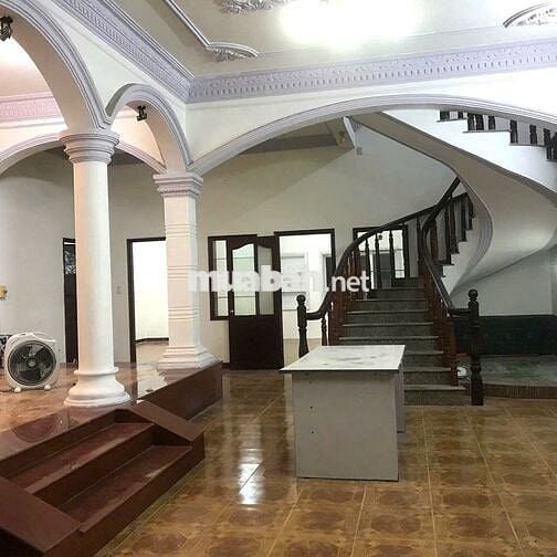 Cho Thuê Nhà 14PN, 14WC, 10x30m Đường Yên Thế, Tân Bình ( CHDV / KS )