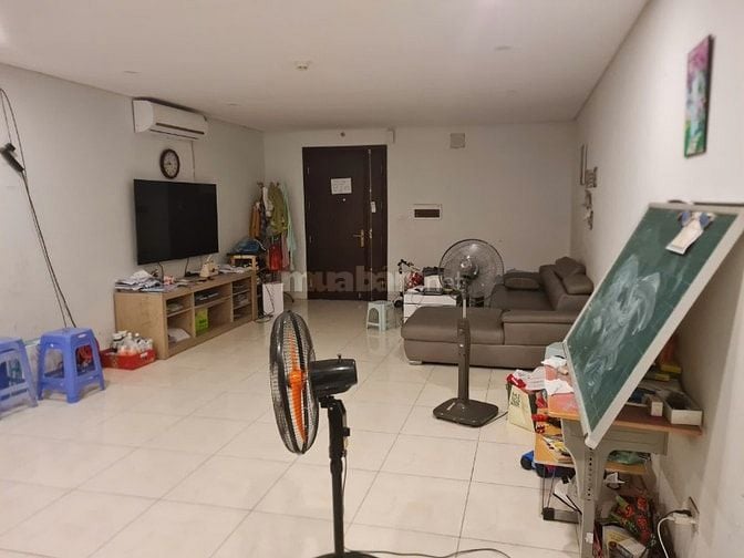 Chính chủ cho thuê căn hộ 3 ngủ, 2 wc ở đường Lê Văn Lương