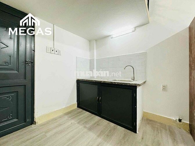 Trống lại Duplex  - sẵn máy lạnh giá sinh viên - ngay ĐH Văn Hiến