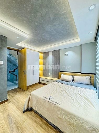 Nhà Hoàng Việt 49,3m²/2.890 tỷ–1Trệt 1Lửng 2Lầu–Hẻm Xe Hơi–Pháp Lý SHR