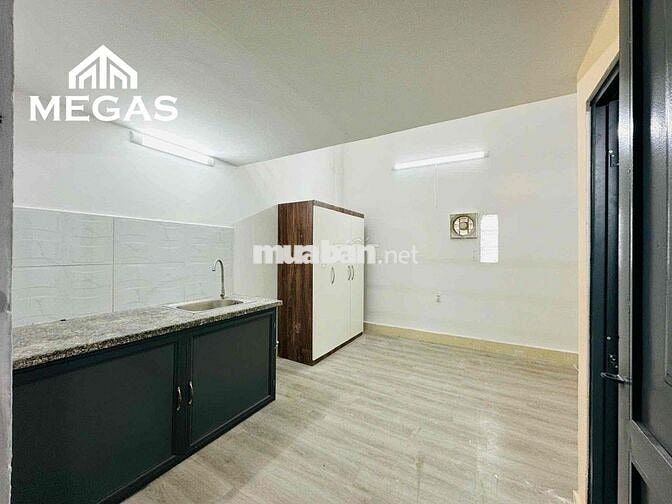 Trống lại Duplex  - sẵn máy lạnh giá sinh viên - ngay ĐH Văn Hiến