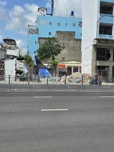 Đất 2 mặt tiền Trần Văn Hoàng nối dài, Tân Bình, đường vào nhà Ga T3