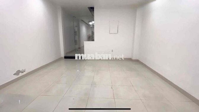 Cho thuê nha nguyên căn đường 32 gần Aeon Mall Tên Lửa-5x20m giá 26tr