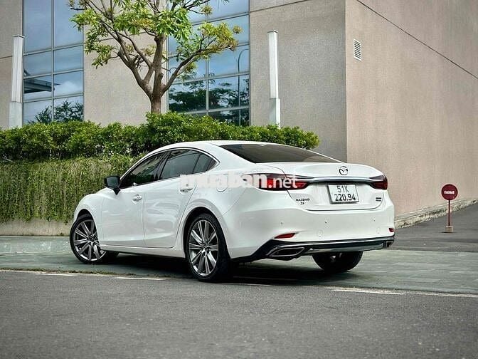 Mazda 6 2.5 Signature Premium Sx2022 Odo 15.000 km