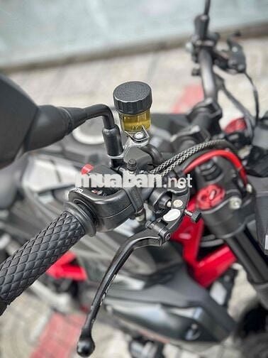 cần bán CB150R Exmotion đời 2022