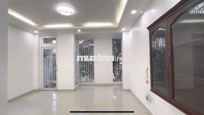 Cho thuê nha nguyên căn đường 32 gần Aeon Mall Tên Lửa-5x20m giá 26tr