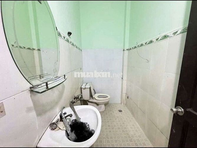 CHO THUÊ PHÒNG TẦNG TRỆT - SỬ DỤNG HẦU HẾT  MB TẦNG TRỆT