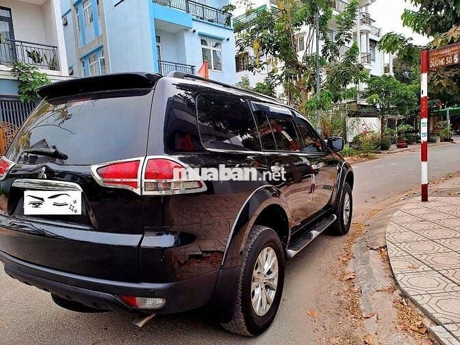 Mitsubishi Pajero Sport 2017 số sàn máy dầu