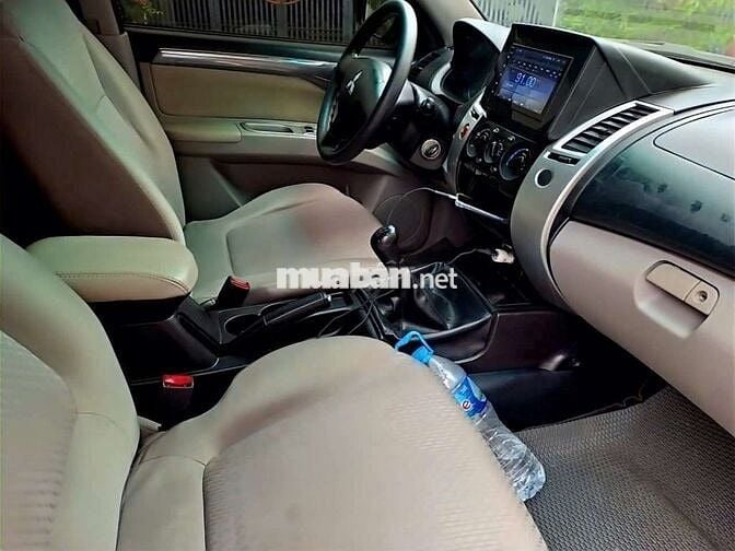 Mitsubishi Pajero Sport 2017 số sàn máy dầu