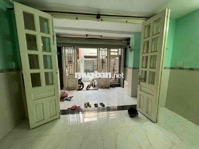 NHÀ 3 TẦNG- HTP- Q7– NGANG 4.2M– DÒNG TIỀN 7TR/THÁNG– NỞ HẬU– GIÁ 4 TỶ