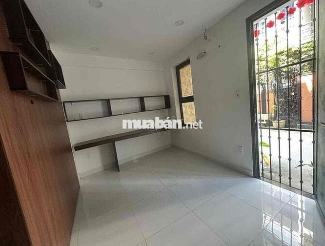 CHDV HXH Phạm Văn Đồng, gần Gigamal - 204m2, ngang khủng 14m2, thu nhậ