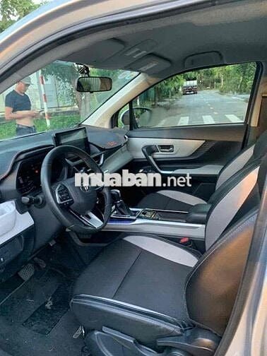 Toyota Veloz Cross 2023 - 59000 km 1chu mua moi,