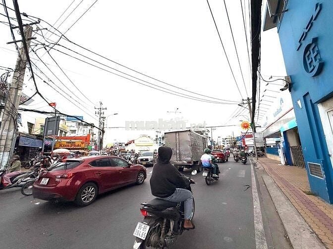 CHDV HXH Phạm Văn Đồng, gần Gigamal - 204m2, ngang khủng 14m2, thu nhậ