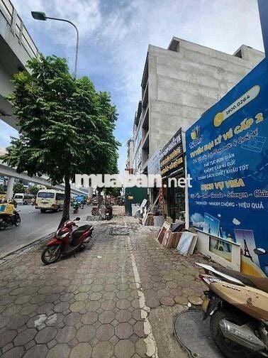 MẶT PHỐ -VĨA HÈ 5M - MẶT TIỀN RỘNG