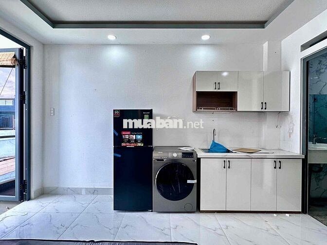 Căn hộ dịch vụ đầy đủ nội thất cực đẹp ngay sát bên Quận 1